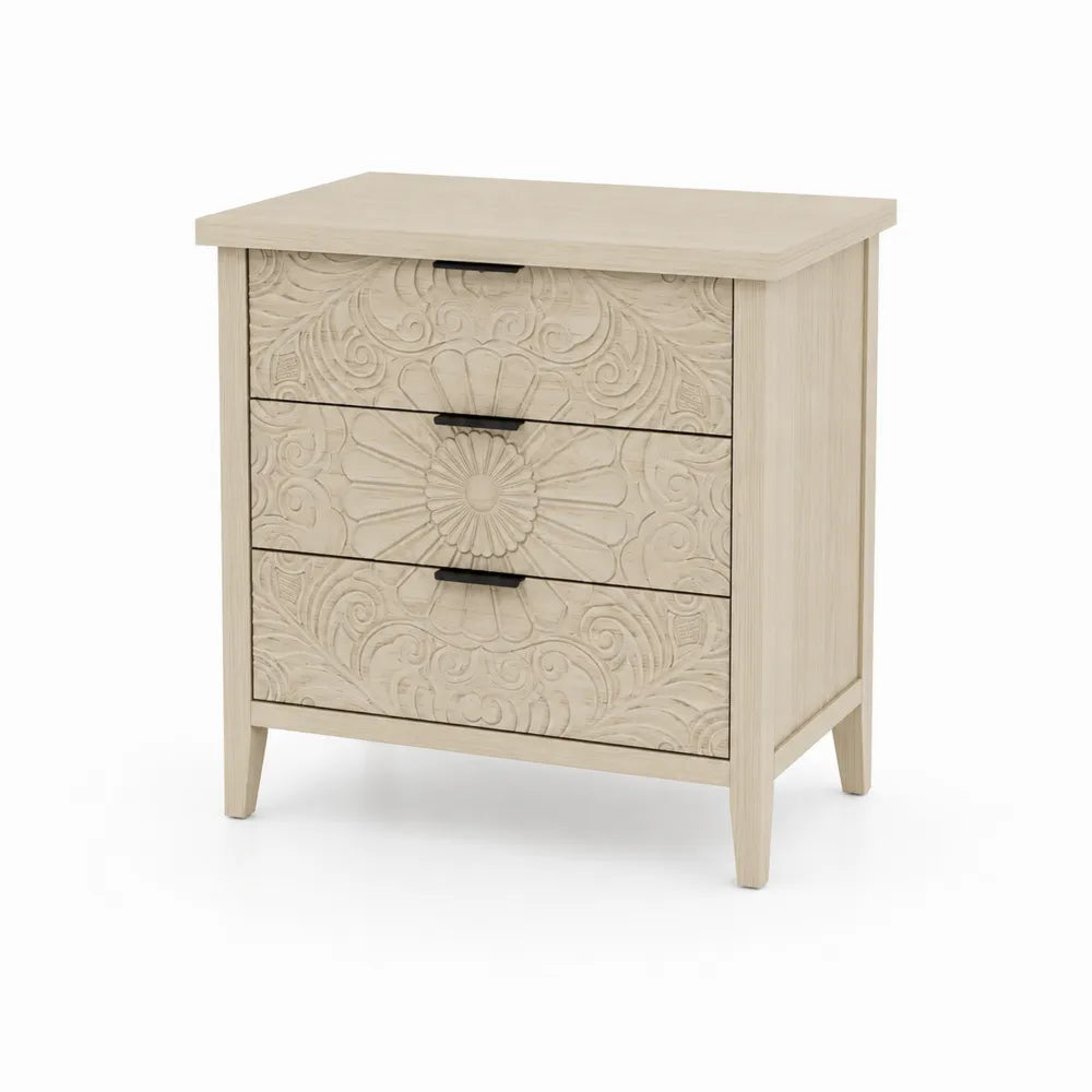 Holzkommode mit geschnitzten Schubladen in Beige