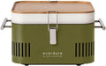 Everdure CUBE Mobiler Holzkohlegrill in Kakao mit Porzellan-Grillschale und Schneidebrett